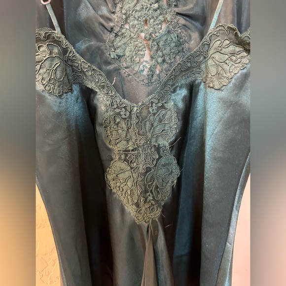 Victoria’s Secret. Beaded Chemise Gown Green - Picture 8 of 8